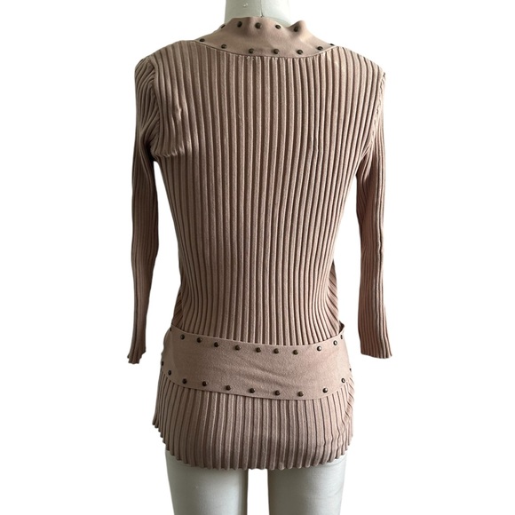 Tracy M Tan Ribbed 3/4 Sleeve Riveted Belt & Neck Sweater size Small Like New - Picture 3 of 8